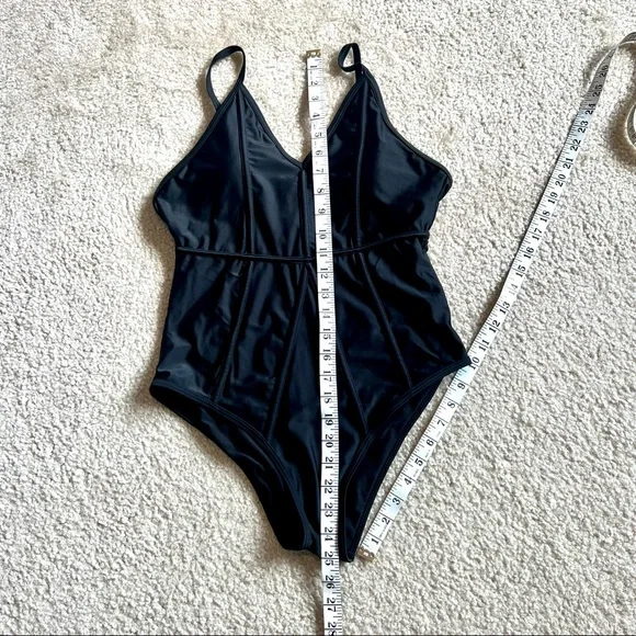 CUPSHE Black V-Neck High Cut Cheeky One Piece Bathing Suit—SZ. Small - Picture 5 of 11
